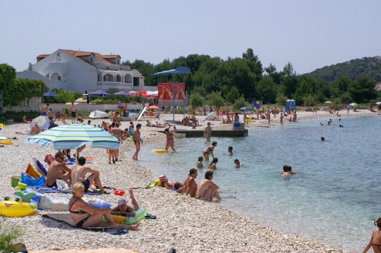 Seaside Holiday House Stupin Celine, Rogoznica - 19871 Bagian luar foto