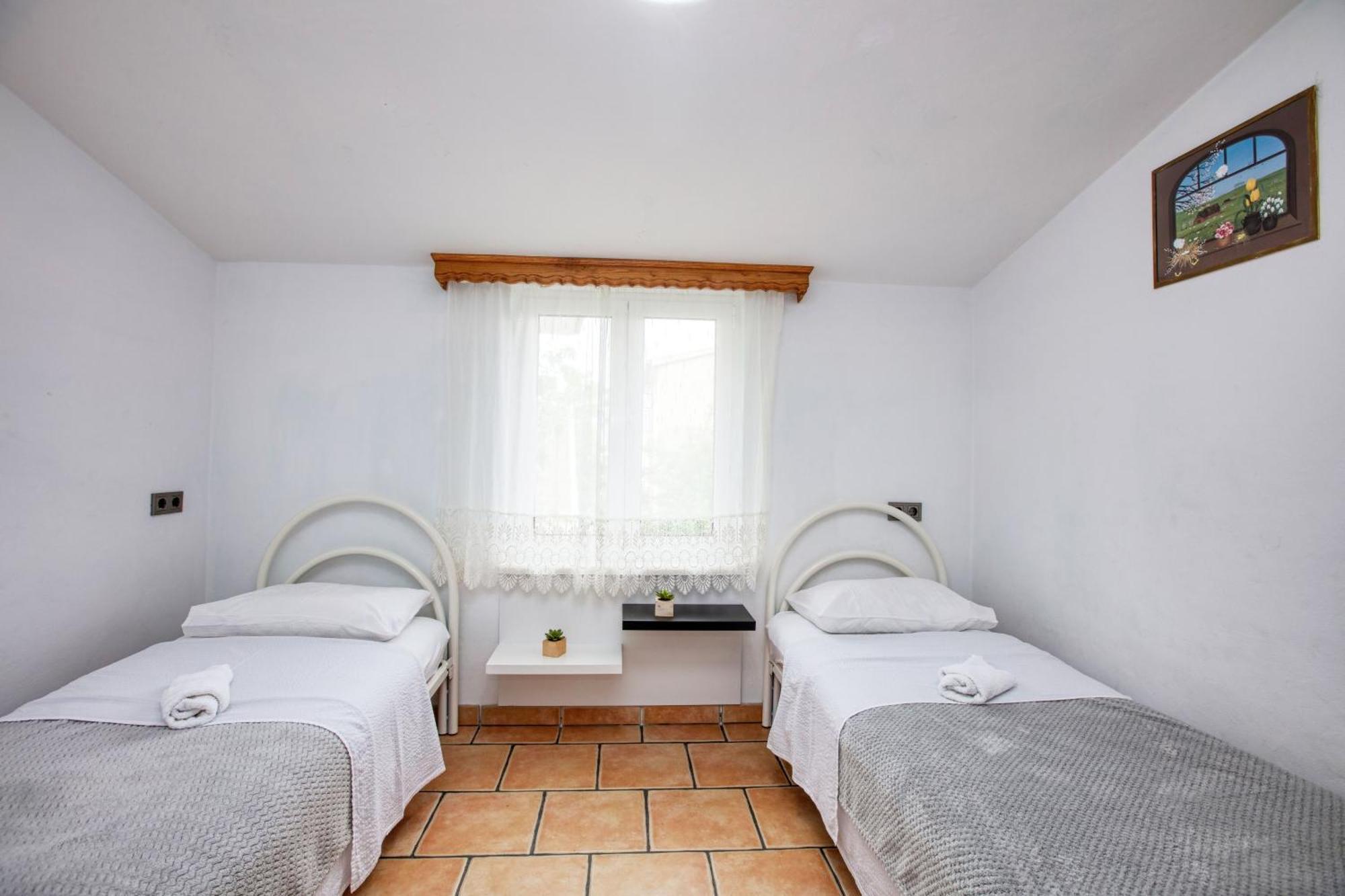 Seaside Holiday House Stupin Celine, Rogoznica - 19871 Ruang foto